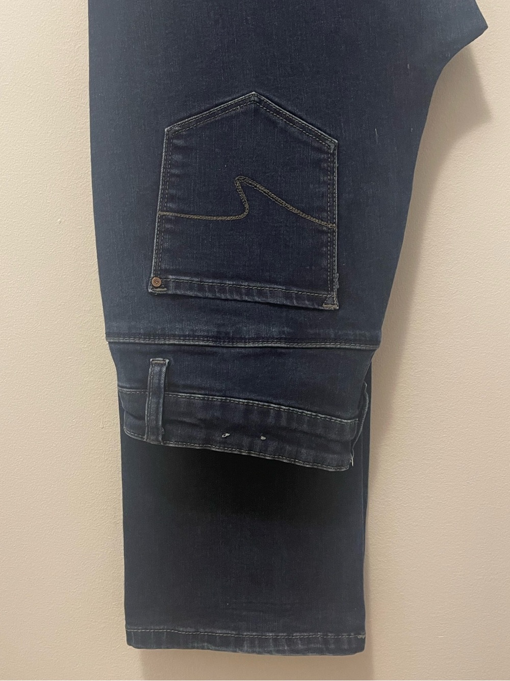 Women's Straight-Leg Dark Blue Jeans